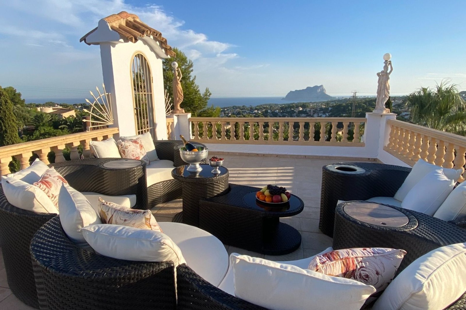 Resale - Villa - Moraira