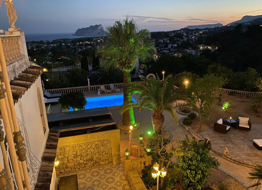 Resale - Villa - Moraira