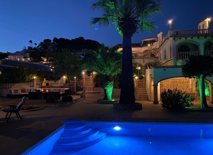 Resale - Villa - Moraira