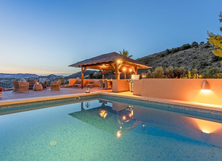 Resale - Villa - Moraira