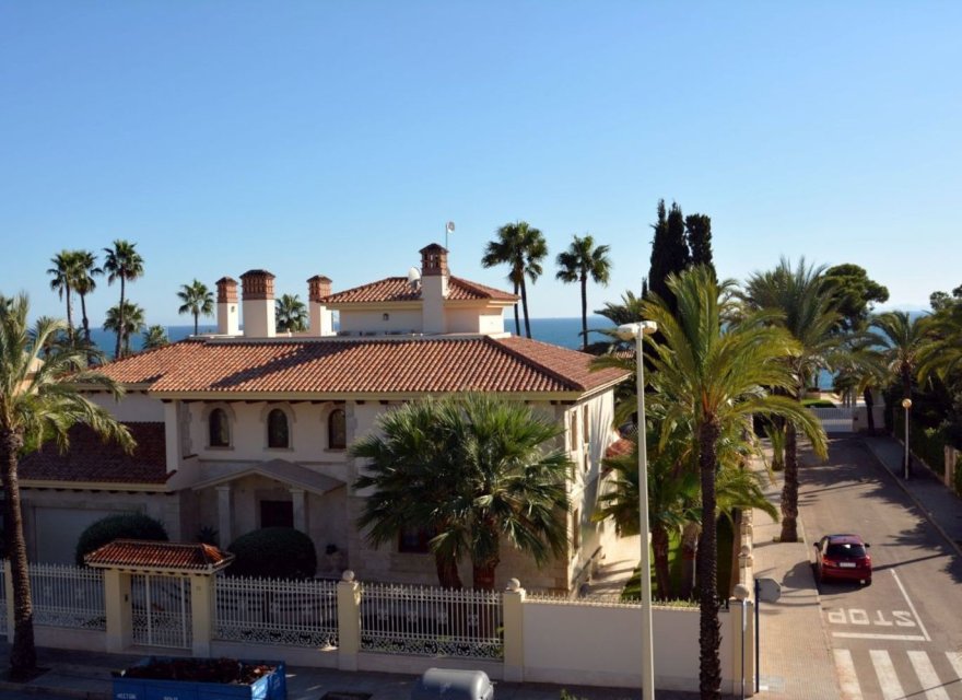Resale - Villa - Orihuela Costa - Cabo Roig