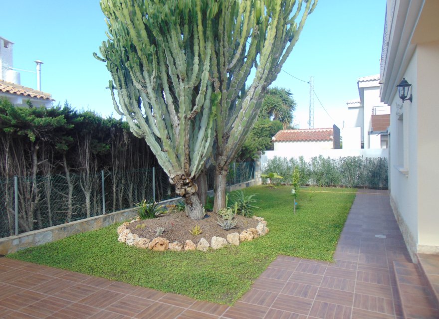 Resale - Villa - Orihuela Costa - Cabo Roig