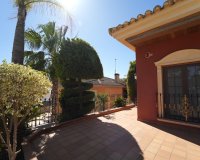 Resale - Villa - Orihuela Costa - Campoamor