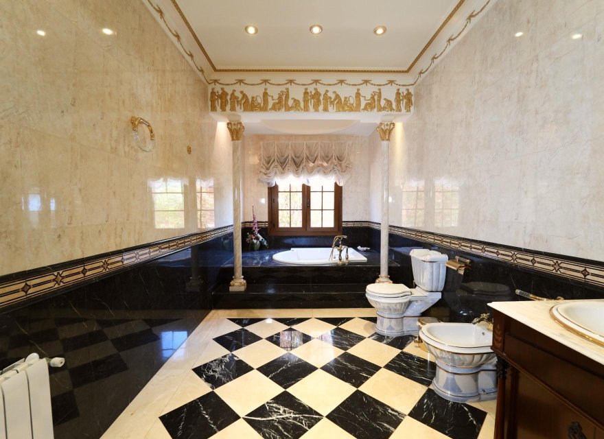 Resale - Villa - Orihuela Costa - Campoamor