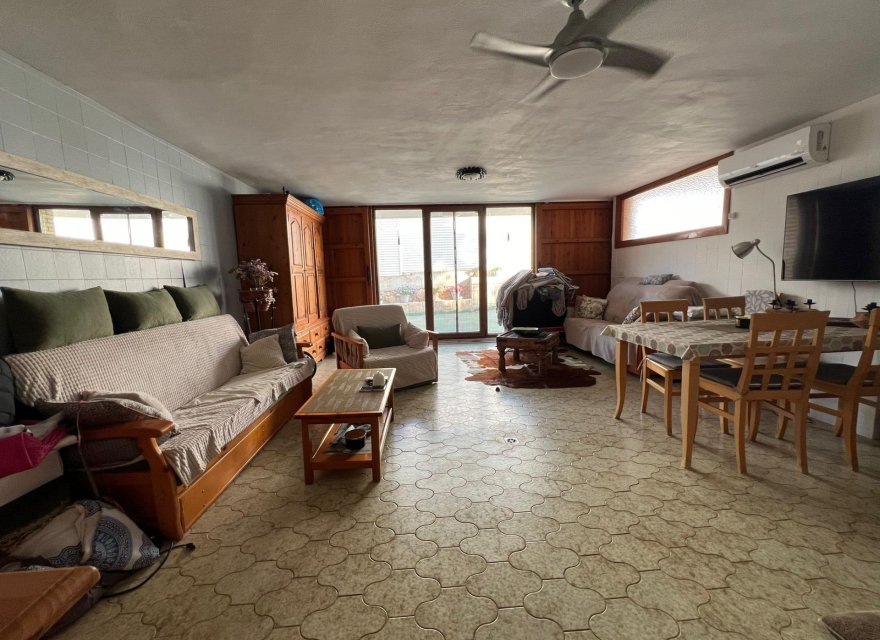 Resale - Villa - Orihuela Costa - Campoamor