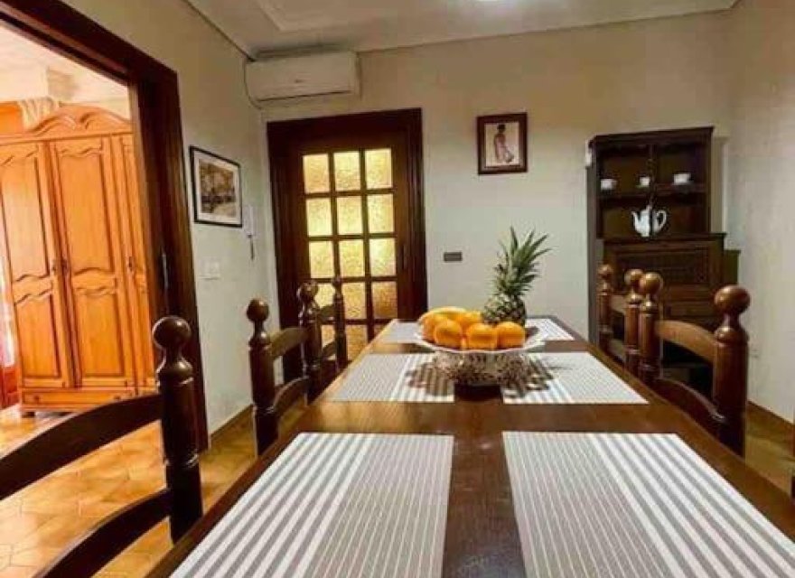 Resale - Villa - Orihuela Costa - Campoamor