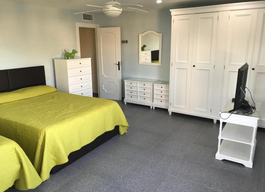 Resale - Villa - Orihuela Costa - Costa Blanca