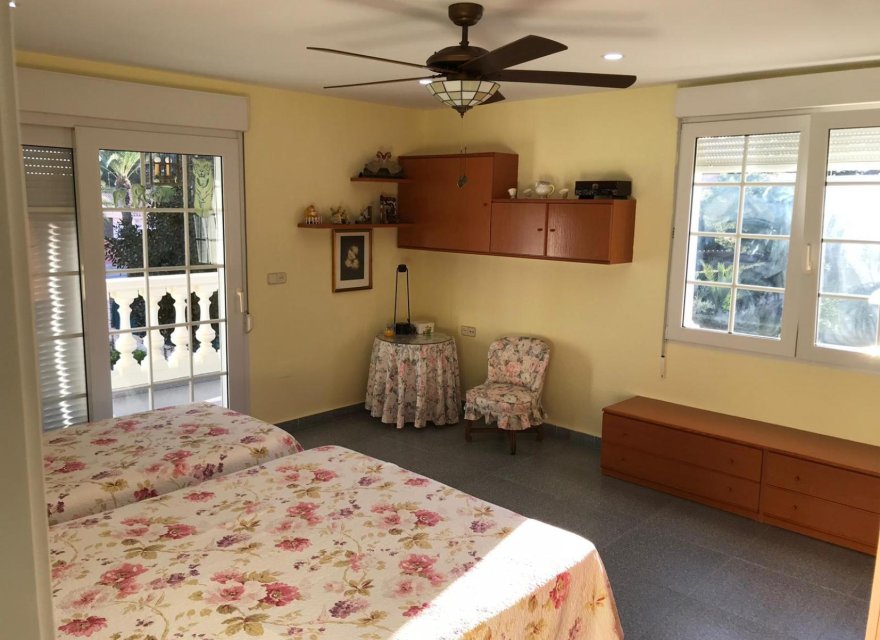 Resale - Villa - Orihuela Costa - Costa Blanca