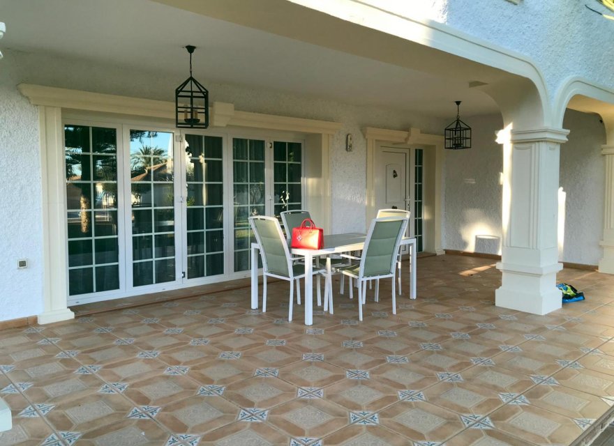 Resale - Villa - Orihuela Costa - Costa Blanca