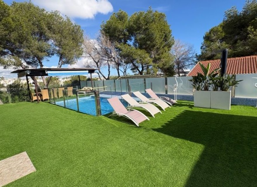 Resale - Villa - Orihuela Costa - Costa Blanca