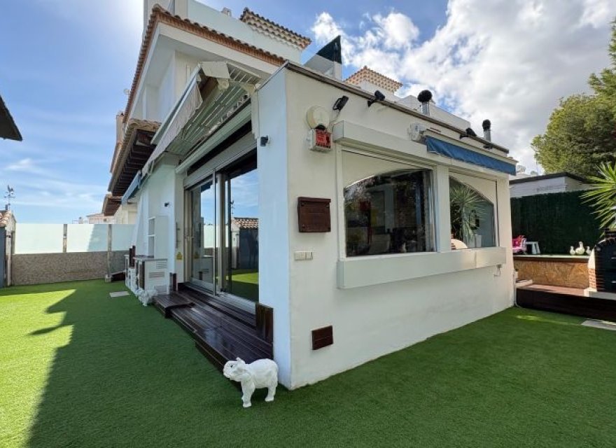 Resale - Villa - Orihuela Costa - Costa Blanca