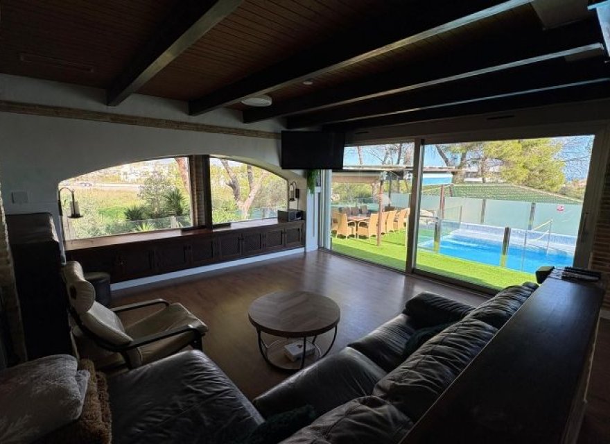 Resale - Villa - Orihuela Costa - Costa Blanca