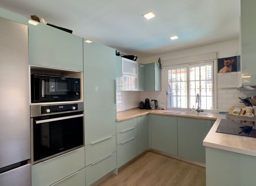 Resale - Villa - Orihuela Costa - Costa Blanca