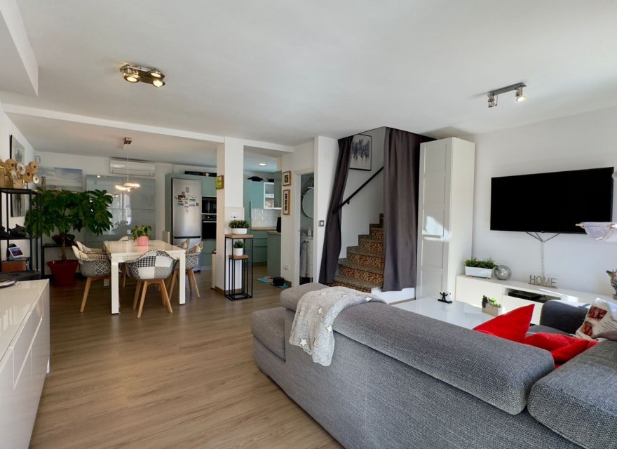 Resale - Villa - Orihuela Costa - Costa Blanca