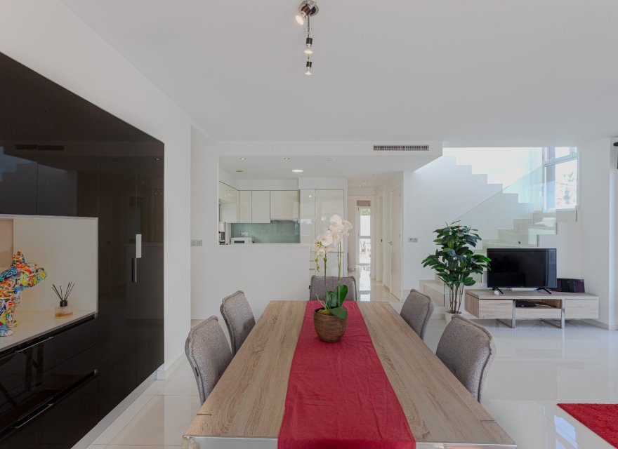 Resale - Villa - Orihuela Costa - Costa Blanca