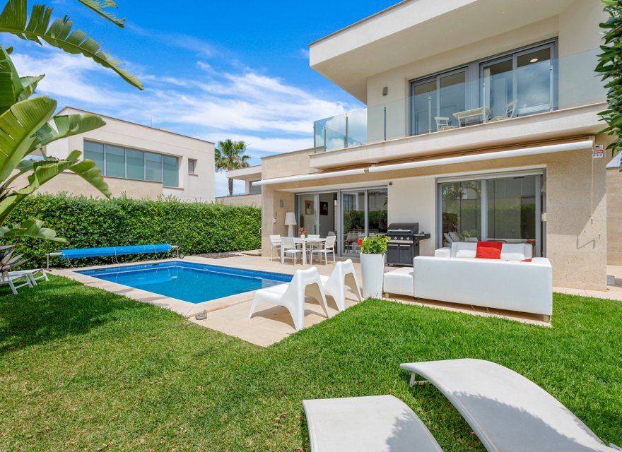 Resale - Villa - Orihuela Costa - Costa Blanca