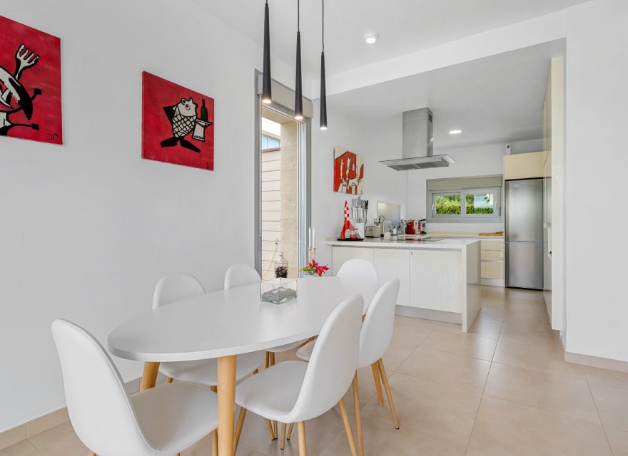 Resale - Villa - Orihuela Costa - Costa Blanca