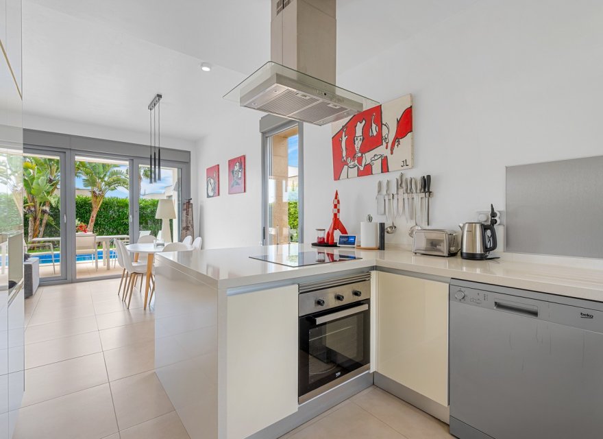 Resale - Villa - Orihuela Costa - Costa Blanca