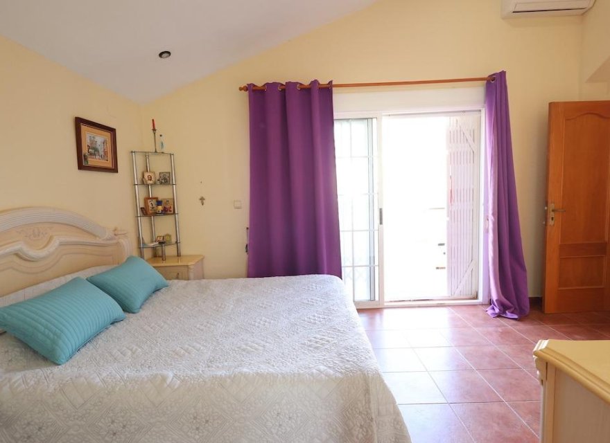 Resale - Villa - Orihuela Costa - Costa Blanca