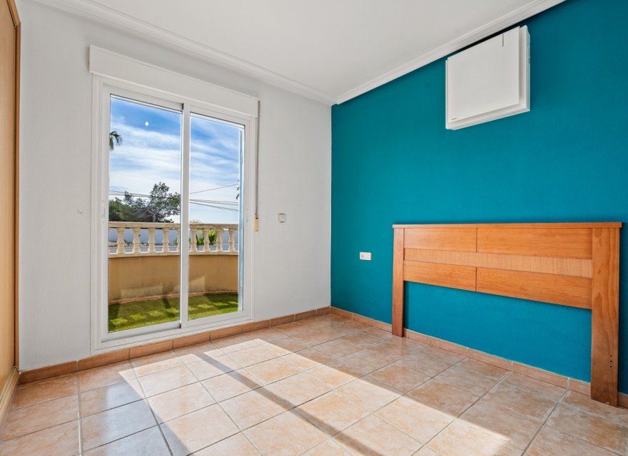 Resale - Villa - Orihuela Costa - Costa Blanca