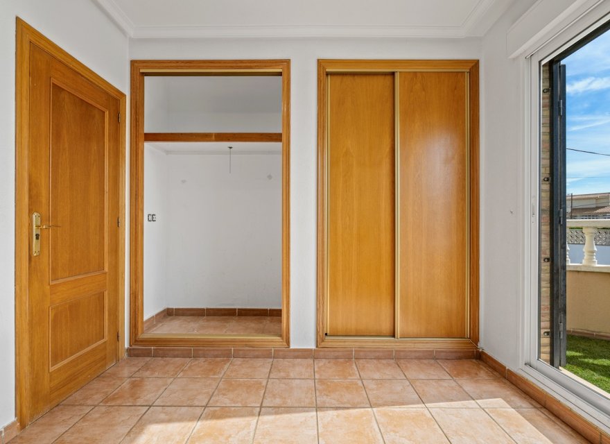 Resale - Villa - Orihuela Costa - Costa Blanca