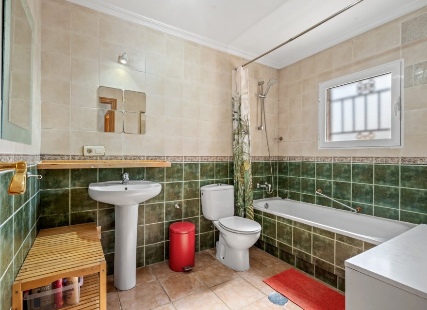 Resale - Villa - Orihuela Costa - Costa Blanca