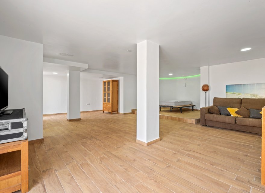 Resale - Villa - Orihuela Costa - Costa Blanca