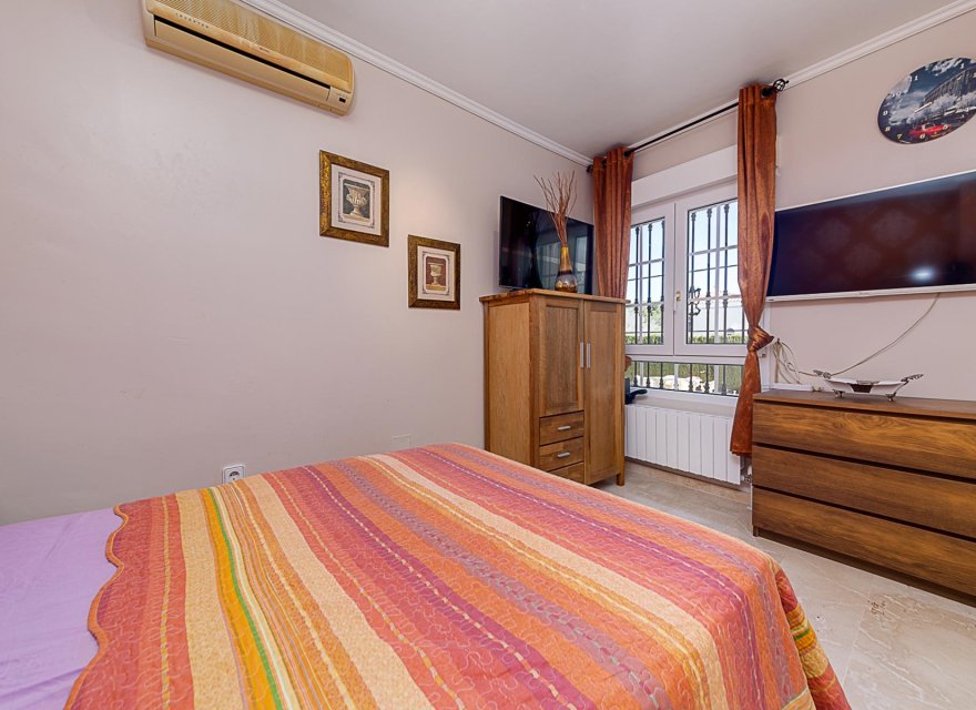 Resale - Villa - Orihuela Costa - Costa Blanca