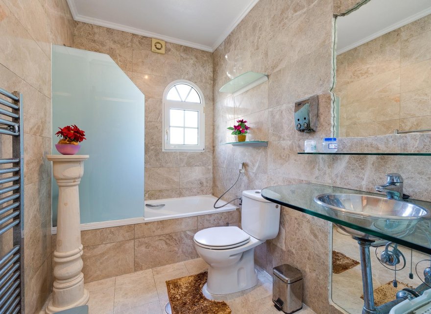 Resale - Villa - Orihuela Costa - Costa Blanca