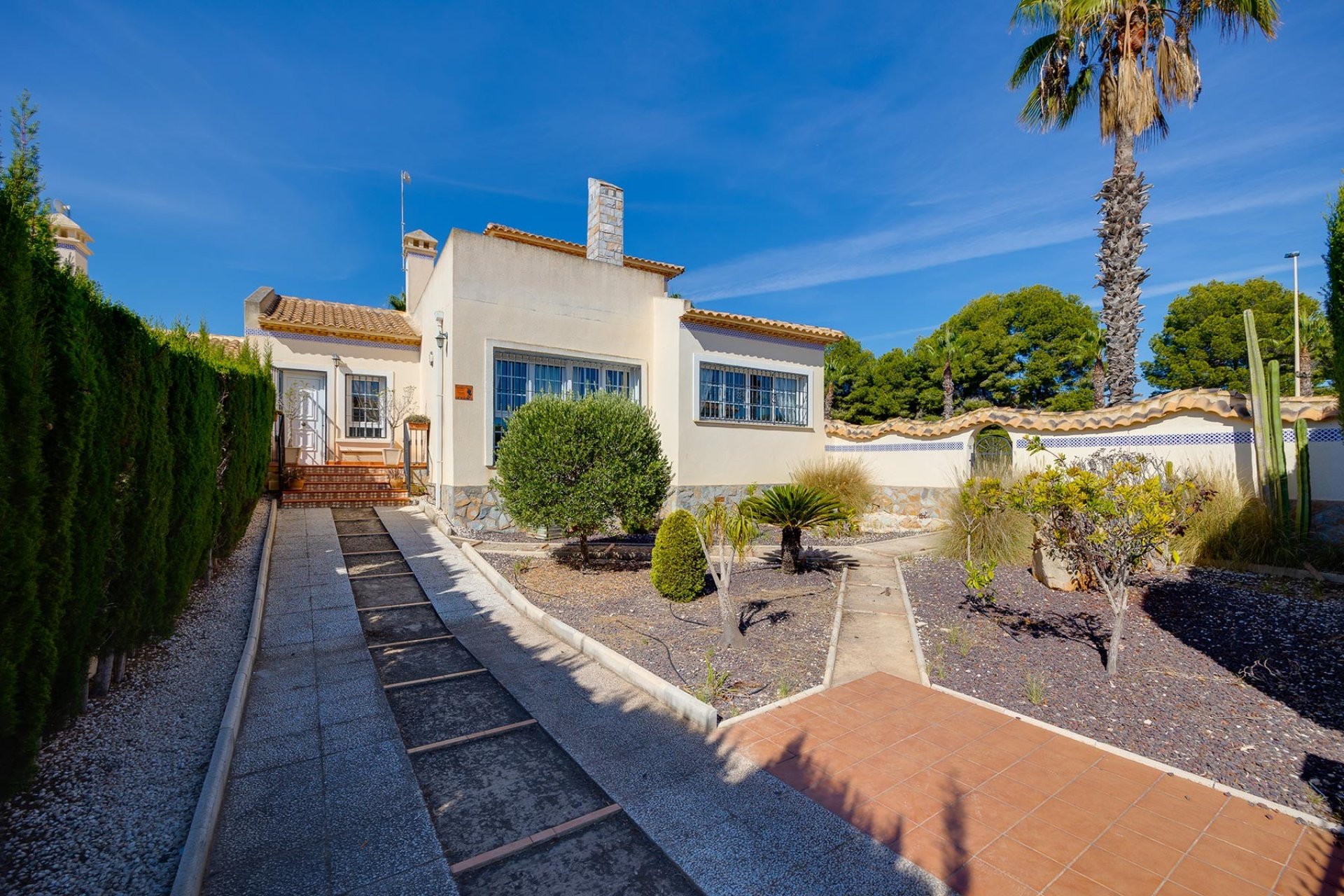 Resale - Villa - Orihuela Costa - Costa Blanca