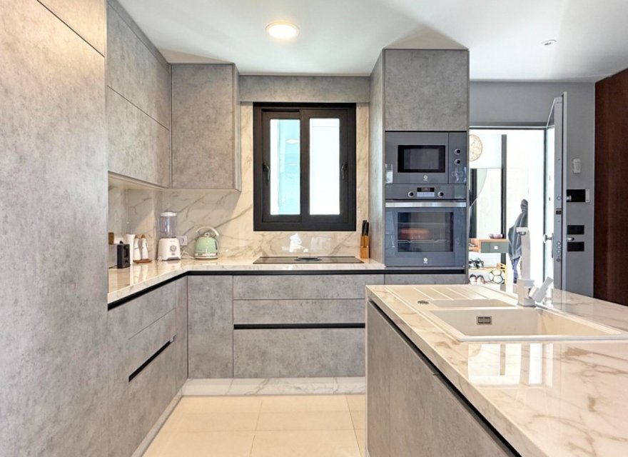 Resale - Villa - Orihuela Costa - Costa Blanca