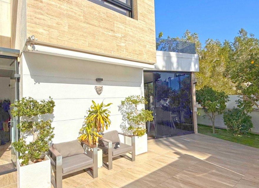 Resale - Villa - Orihuela Costa - Costa Blanca