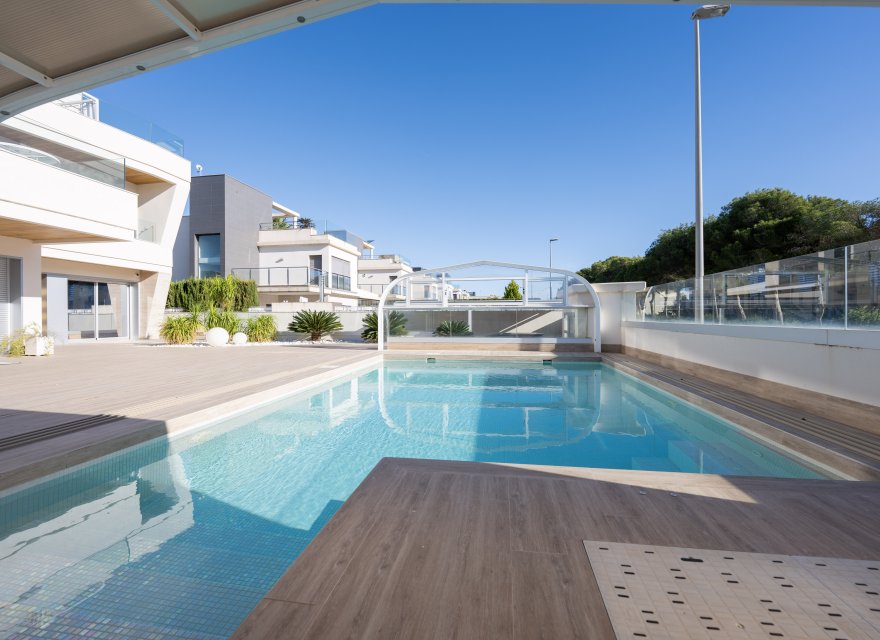 Resale - Villa - Orihuela Costa - Costa Blanca