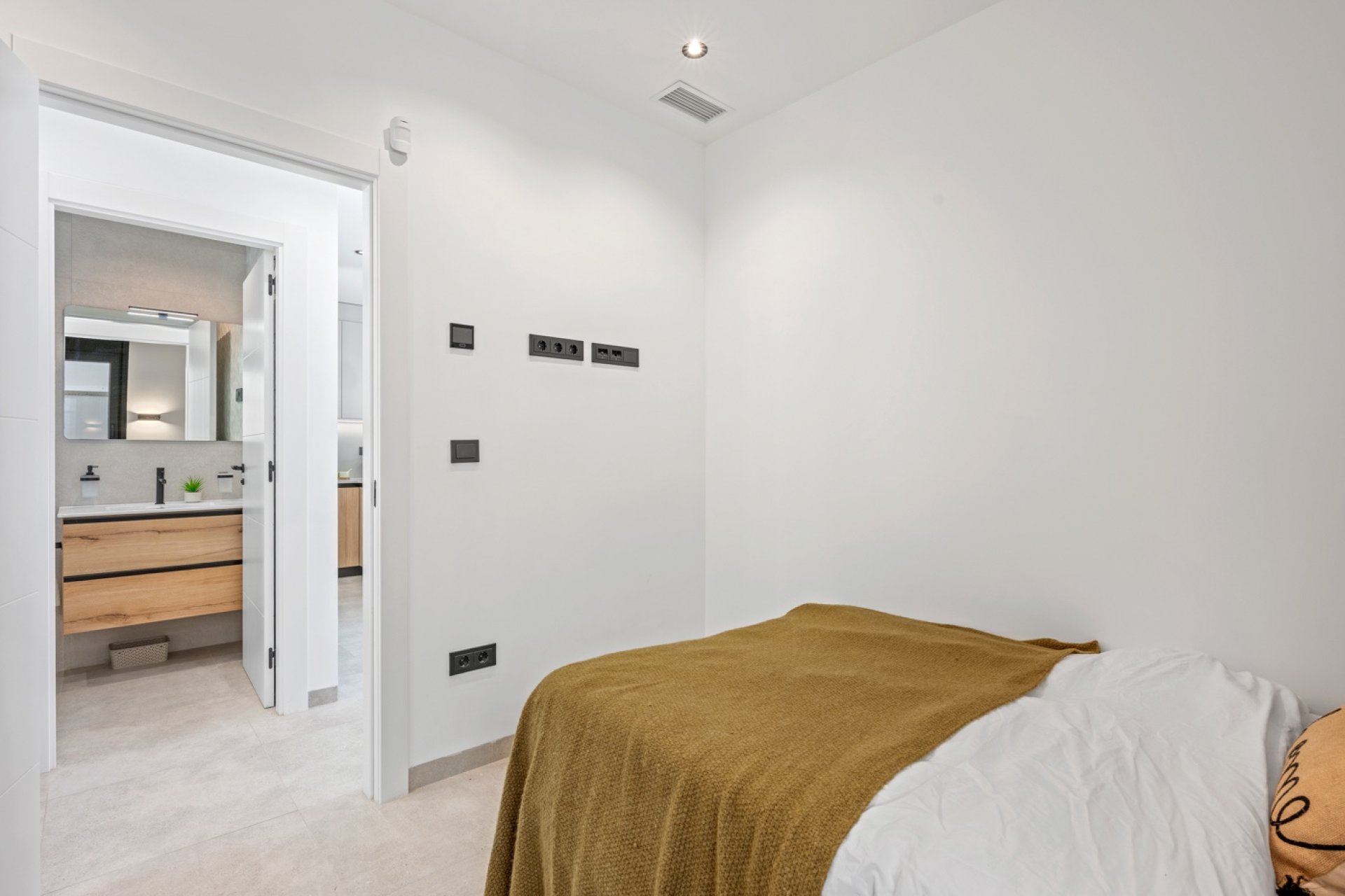 Resale - Villa - Orihuela Costa - Costa Blanca