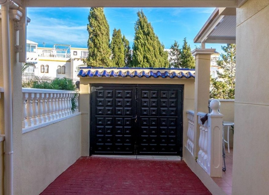 Resale - Villa - Orihuela Costa - Costa Blanca