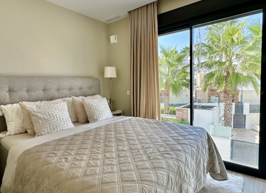 Resale - Villa - Orihuela Costa - Costa Blanca