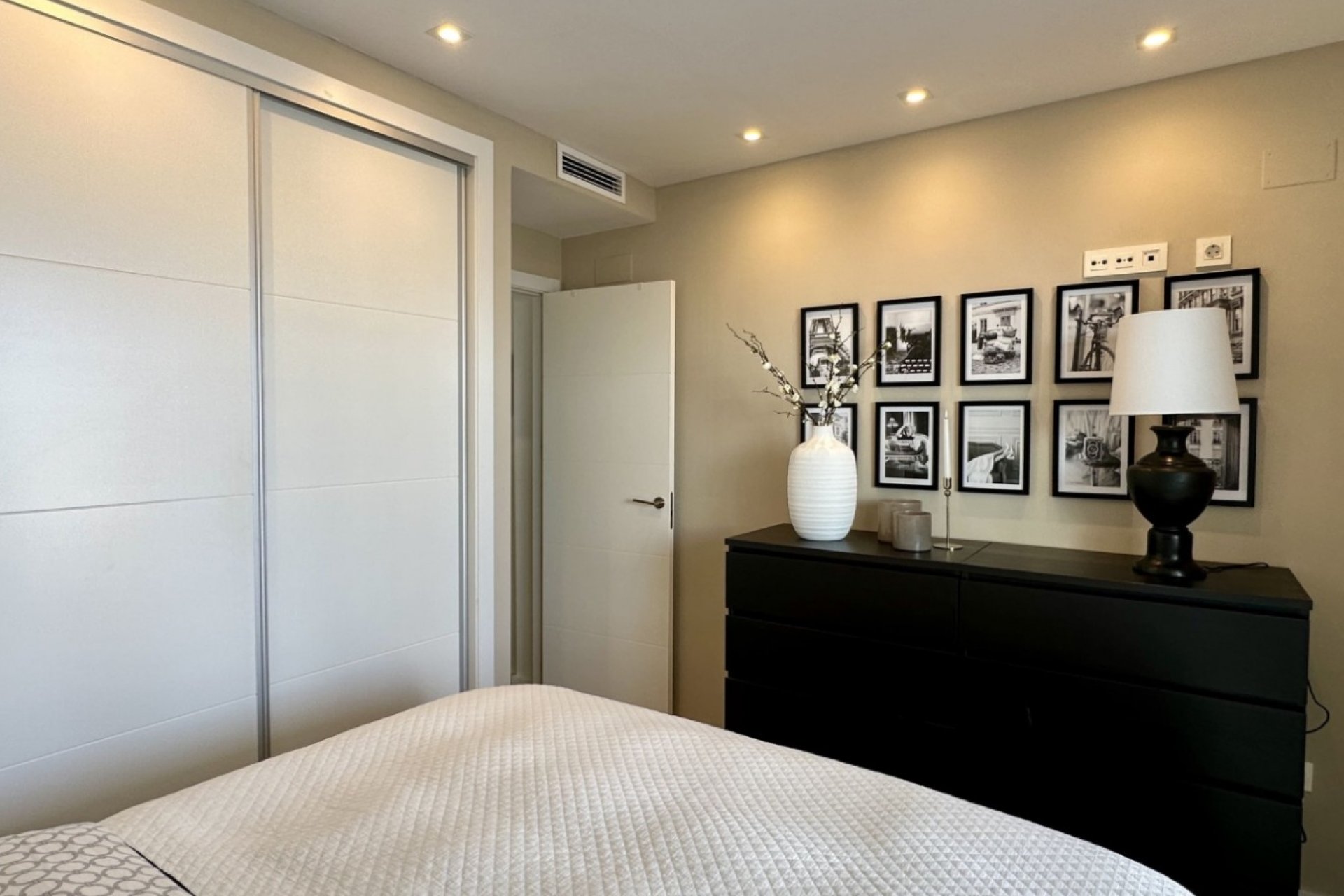 Resale - Villa - Orihuela Costa - Costa Blanca