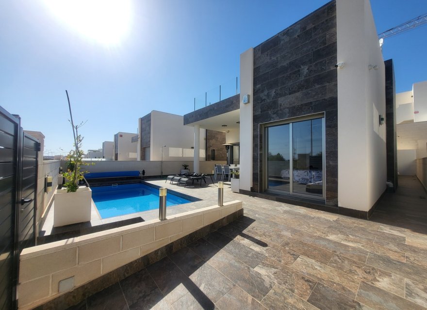 Resale - Villa - Orihuela Costa - Costa Blanca