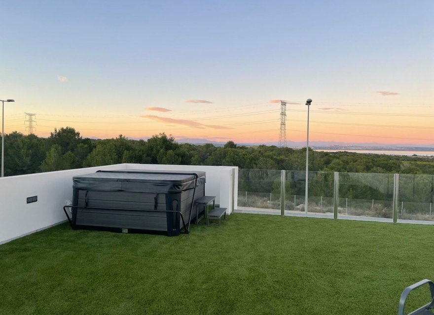 Resale - Villa - Orihuela Costa - Costa Blanca