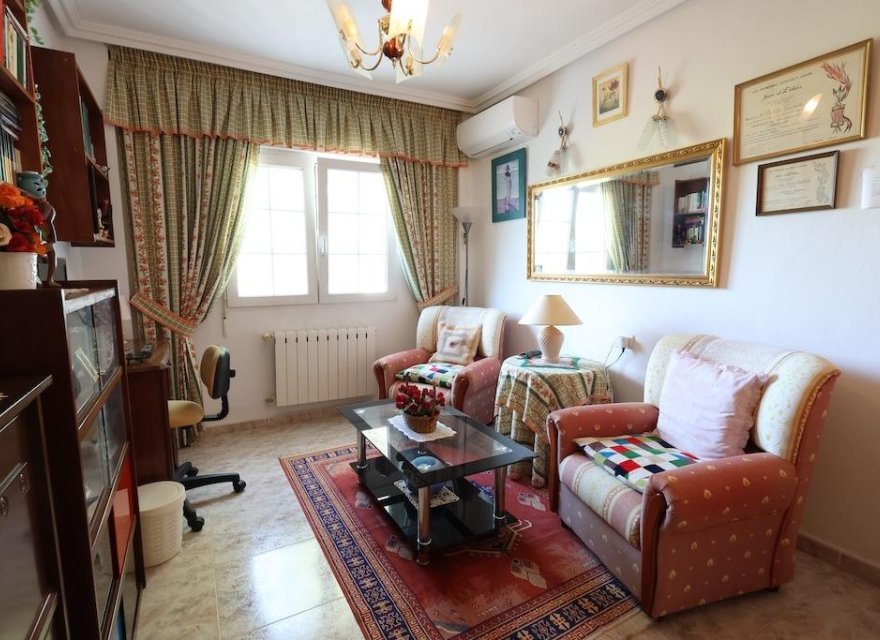 Resale - Villa - Orihuela Costa - Costa Blanca