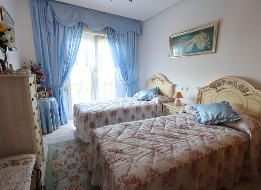 Resale - Villa - Orihuela Costa - Costa Blanca