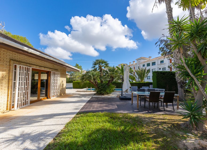 Resale - Villa - Orihuela Costa - Costa Blanca