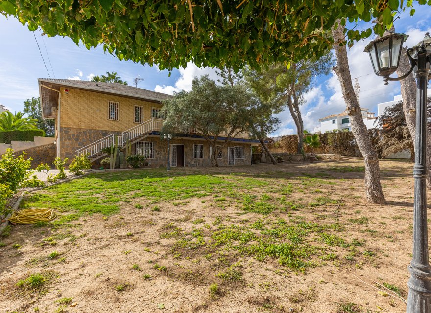 Resale - Villa - Orihuela Costa - Costa Blanca