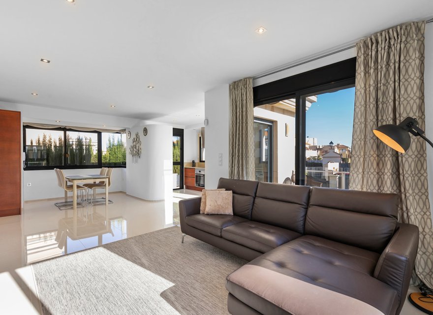 Resale - Villa - Orihuela Costa - Costa Blanca