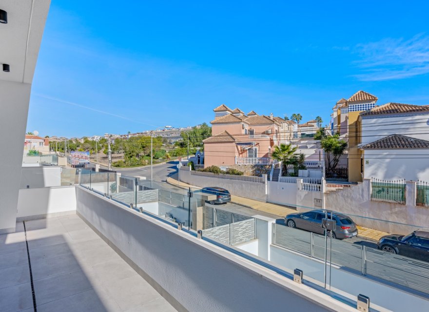 Resale - Villa - Orihuela Costa - Costa Blanca