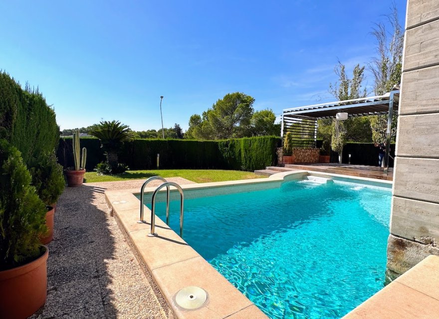 Resale - Villa - Orihuela Costa - Dehesa de campoamor