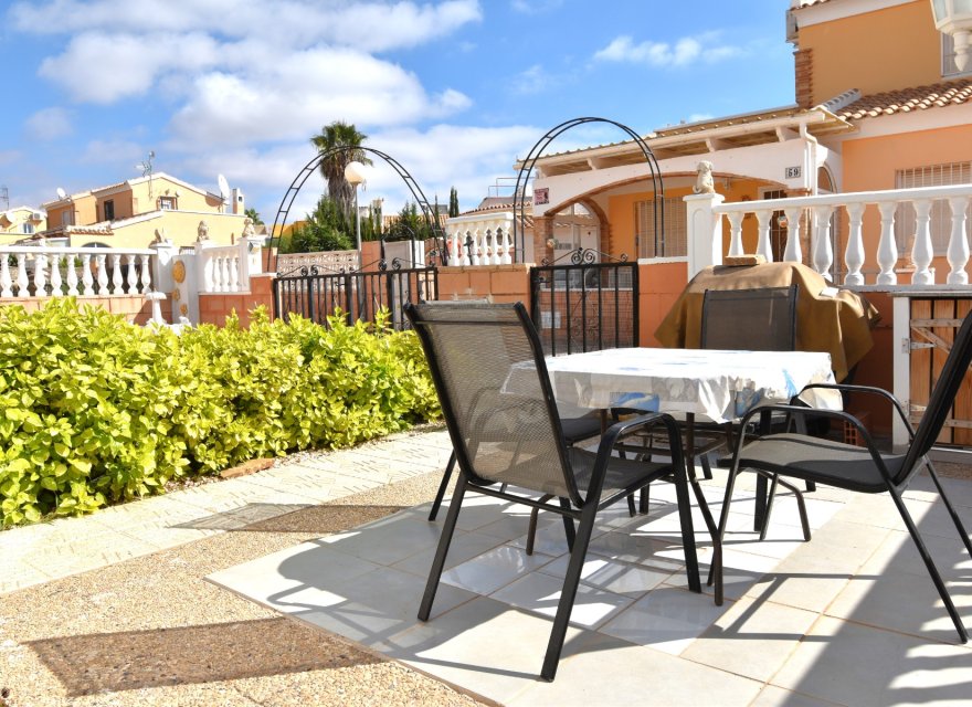 Resale - Villa - Orihuela Costa - La Florida