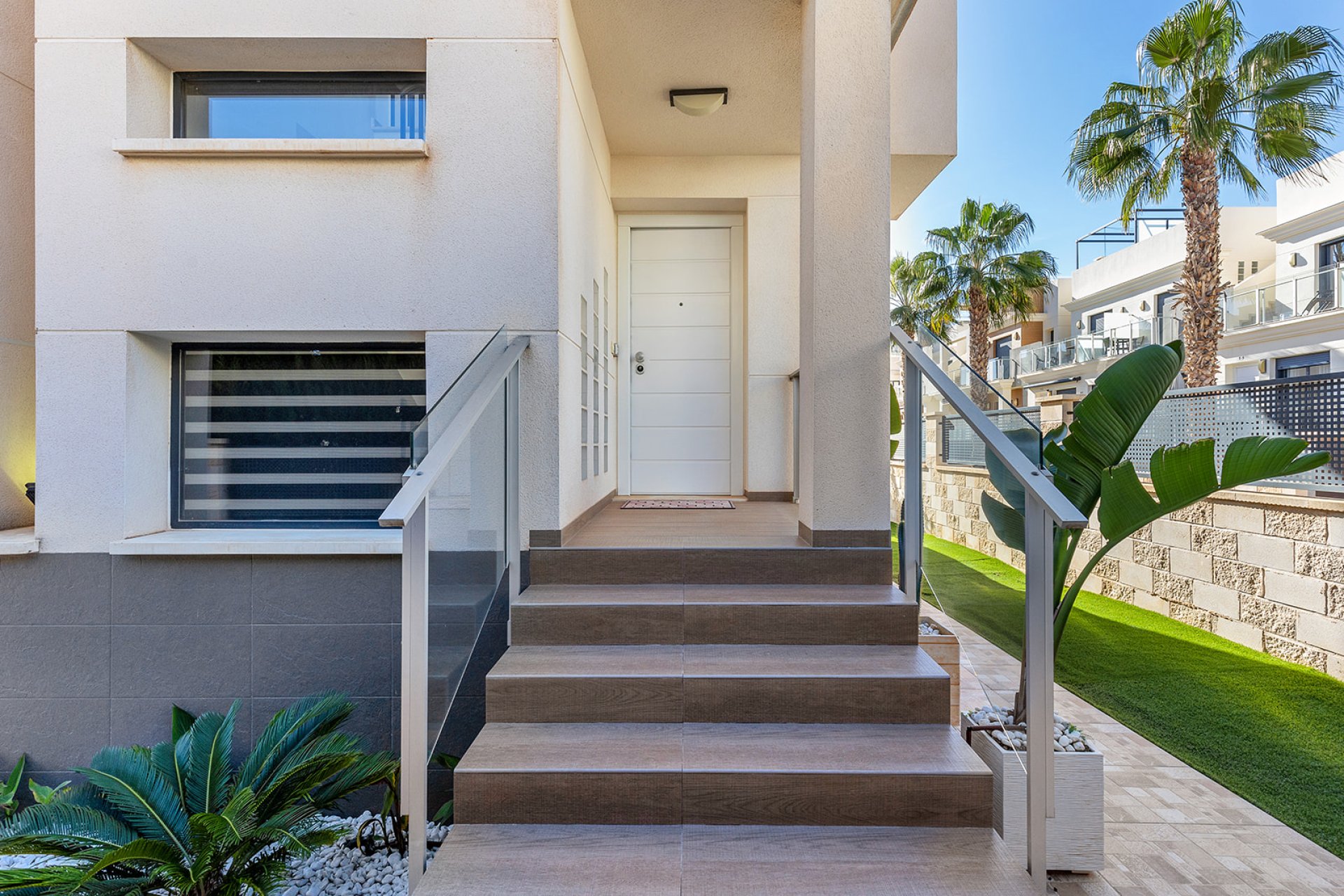 Resale - Villa - Orihuela Costa - La Zenia