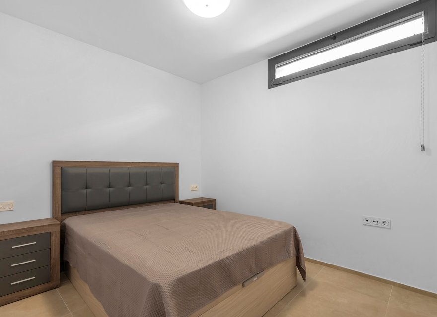 Resale - Villa - Orihuela Costa - La Zenia