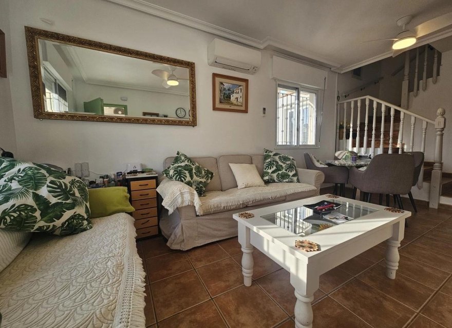 Resale - Villa - Orihuela Costa - La Zenia